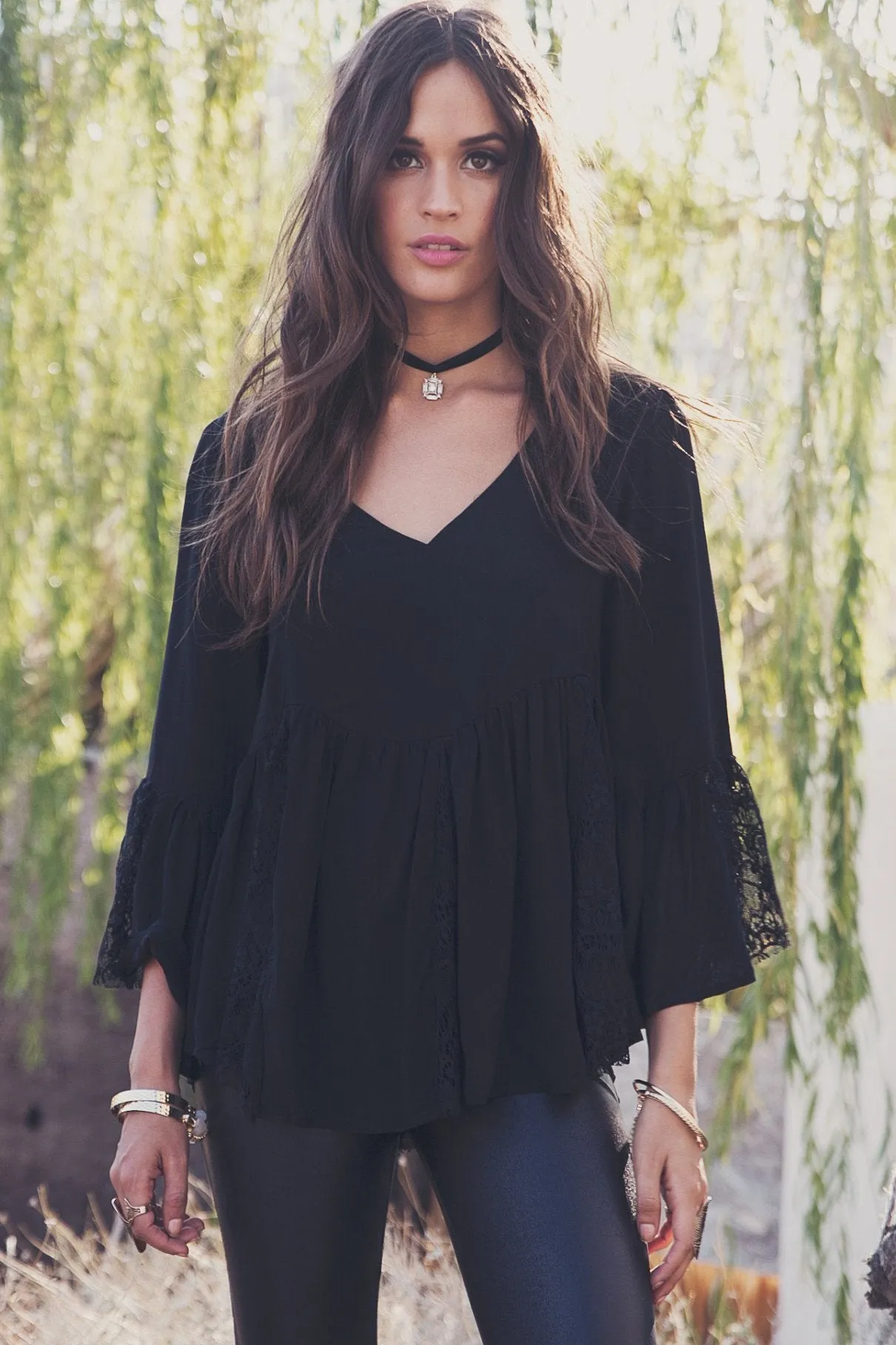 Alani Flowy Lace Top - Black