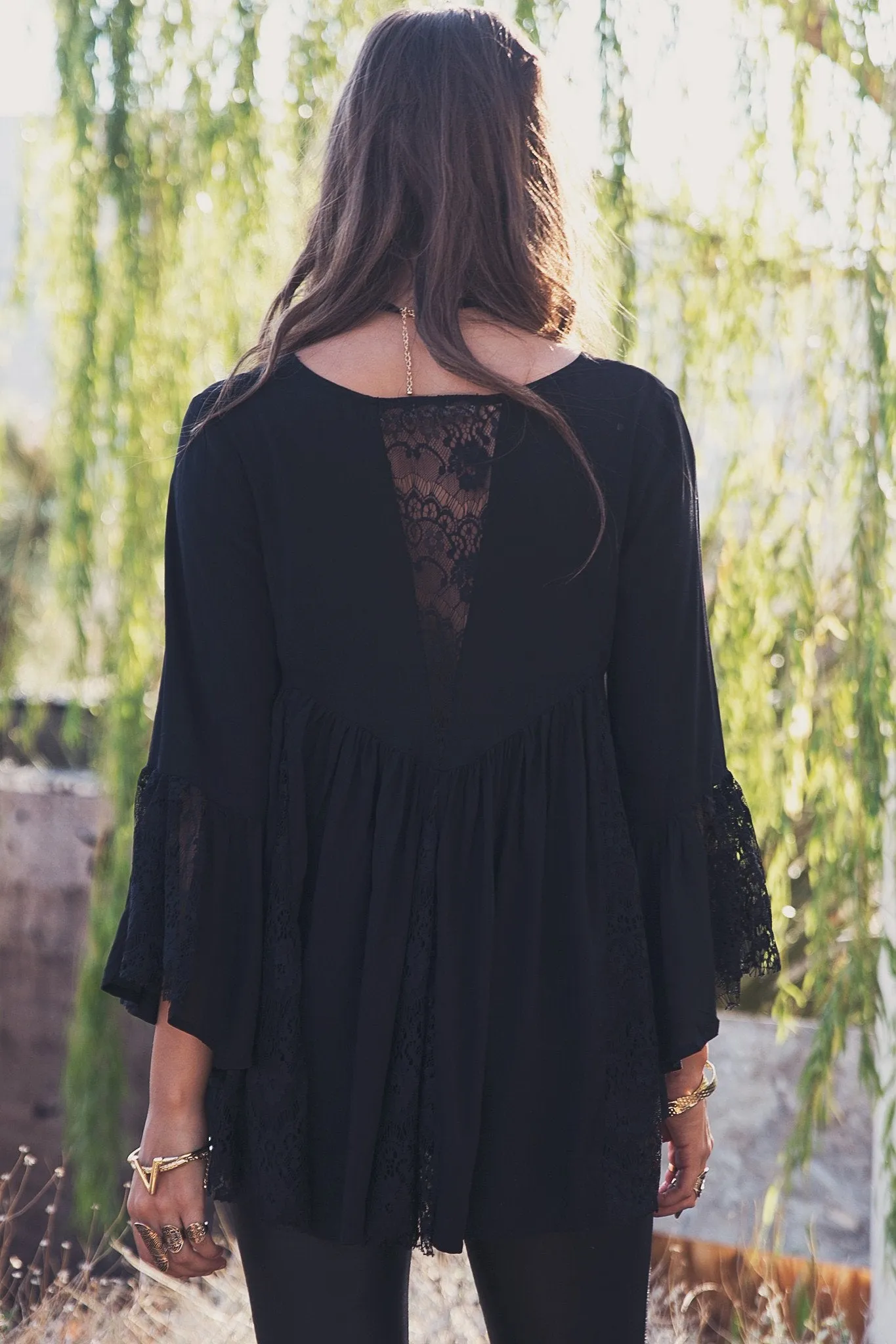 Alani Flowy Lace Top - Black