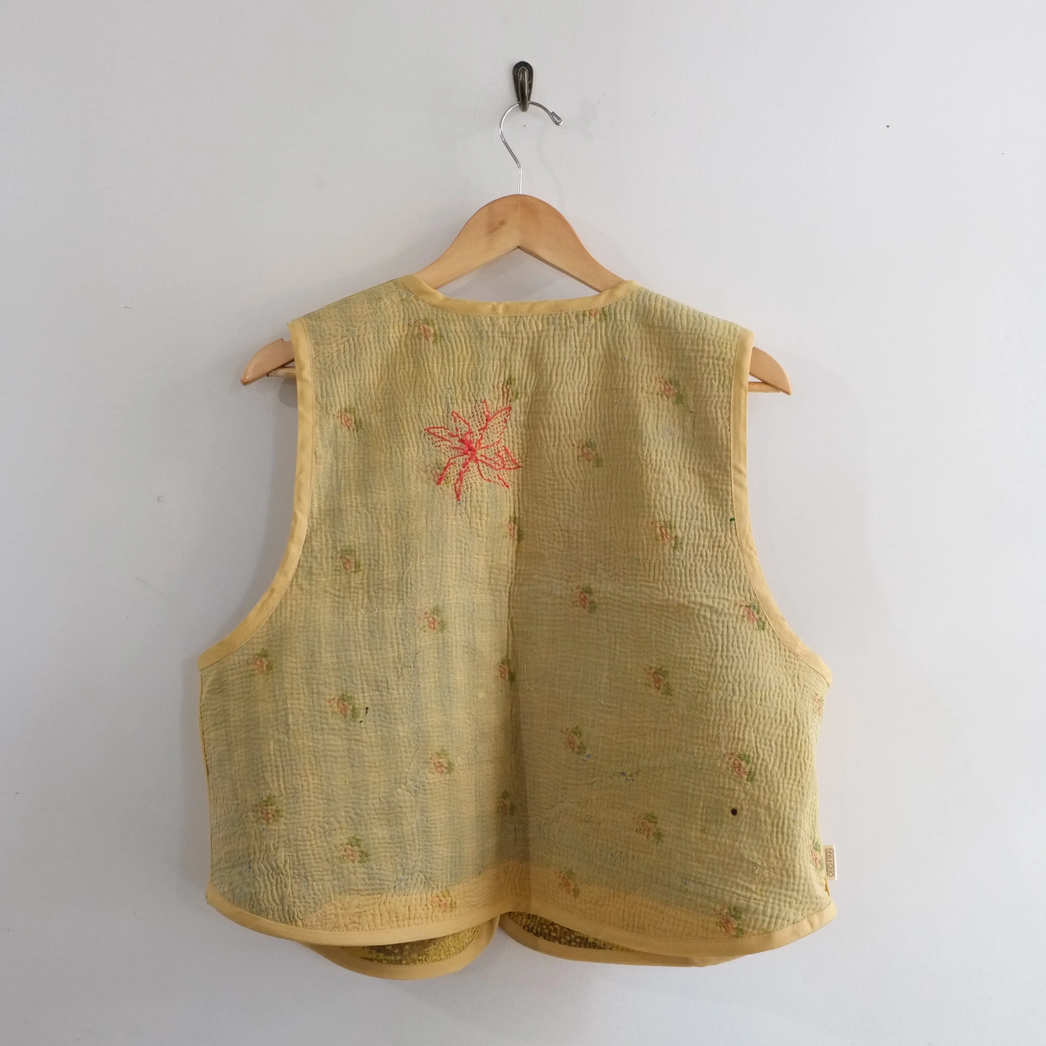 Amelia Vest Warm Yellow with Red Flowers XXL030