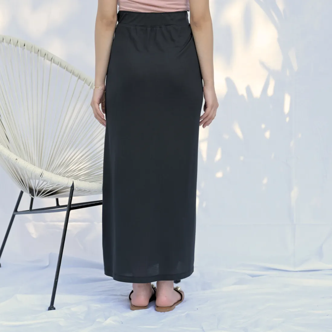 Flowy midi skirt Black