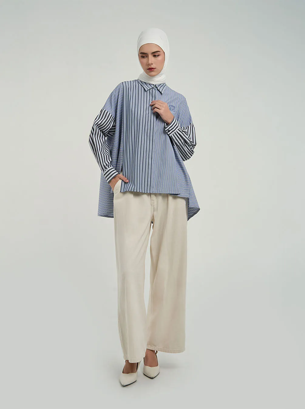 KIRAN OVERSIZED TOP GREY BLUE