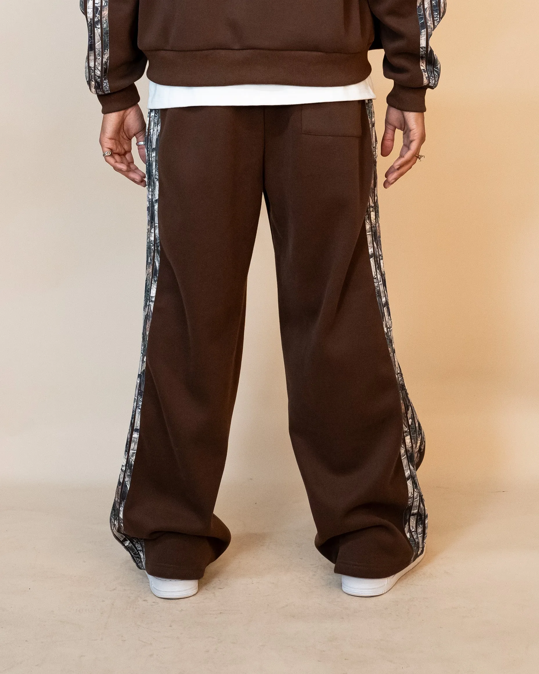 REAL CAMO STRIPED BAGGY PANTS - BROWN