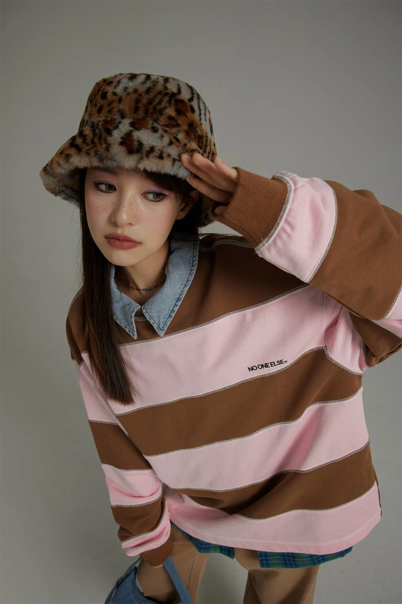 Stripe Color Loose-Fit Sweatshirt