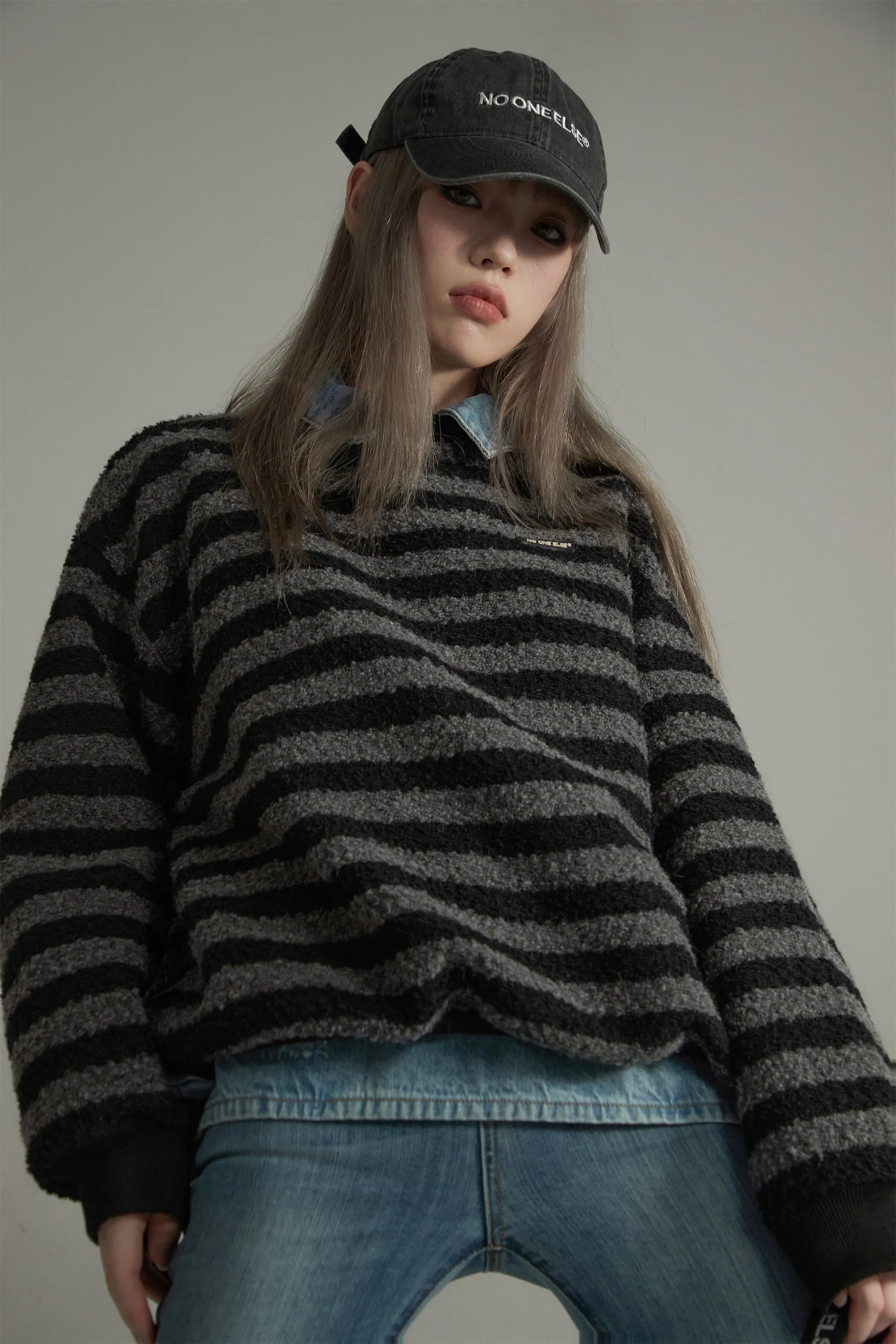 Striped Loose-Fit Sweatshirt